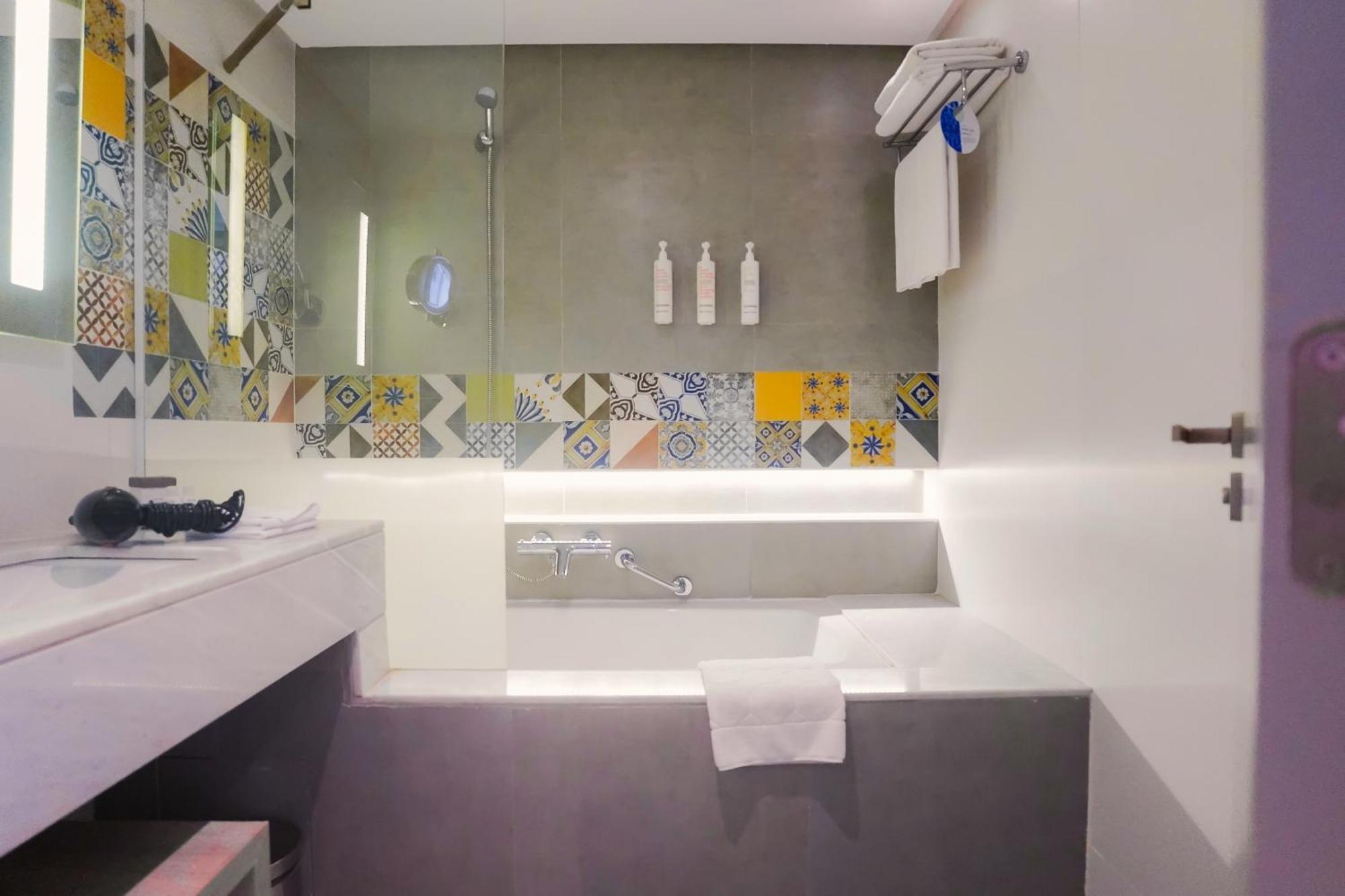 Sousse Pearl Marriott Resort & Spa Exterior foto Bathroom