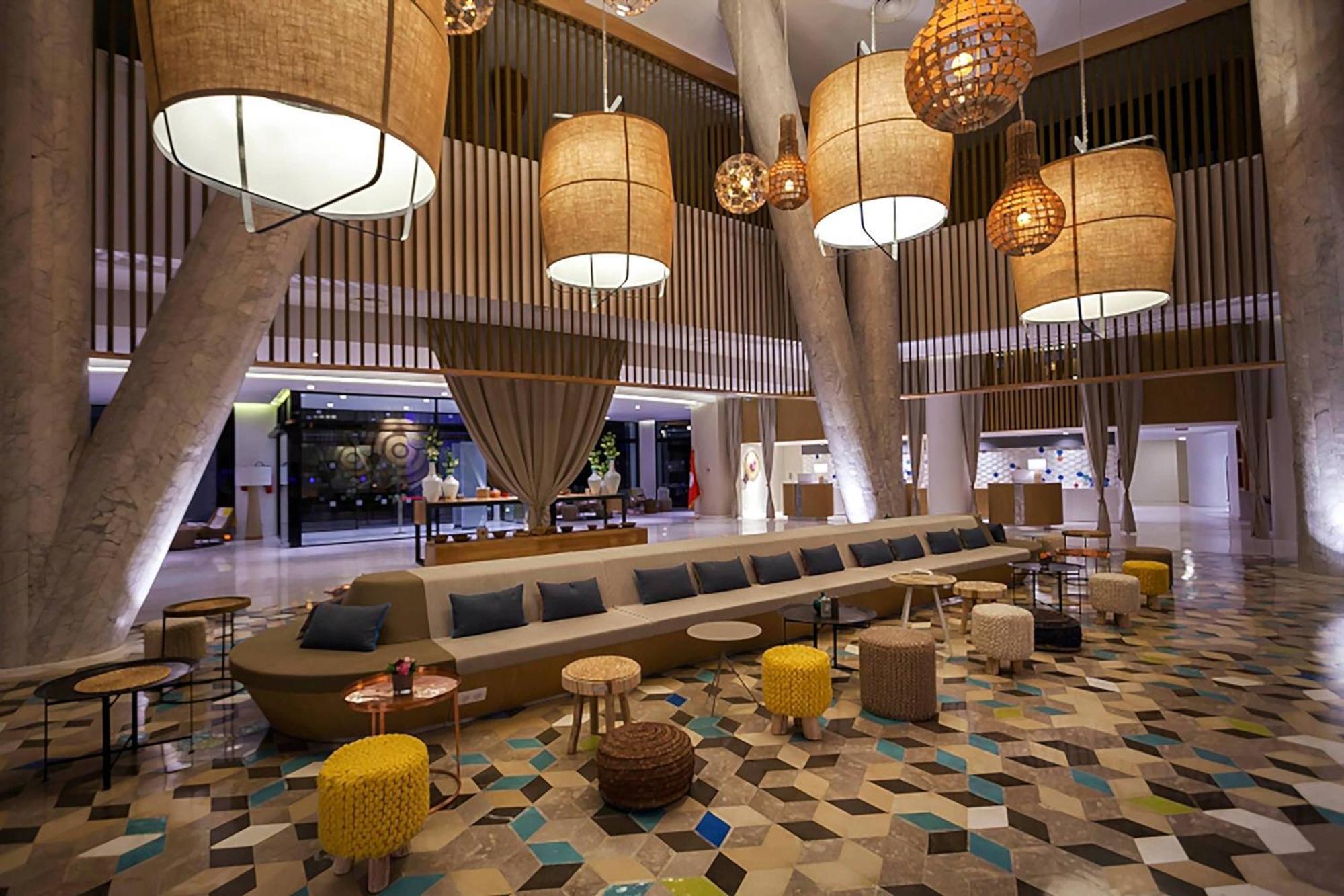 Sousse Pearl Marriott Resort & Spa Exterior foto The lobby of the hotel